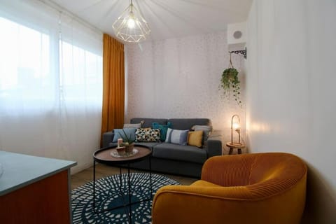 Le Rétro de la Gare - FloBNB Apartment in Laon