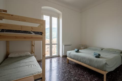 Bed, Photo of the whole room, Bedroom, bunk bed, towels