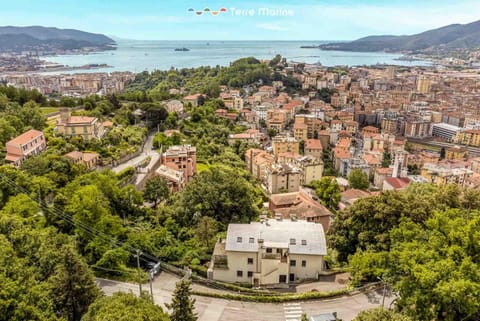 Bay View Home, TerreMarine Apartment in La Spezia