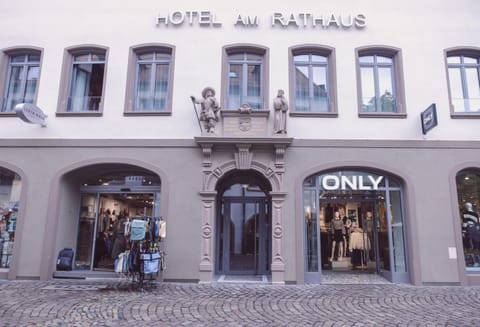 Property building, Property logo or sign, Street view