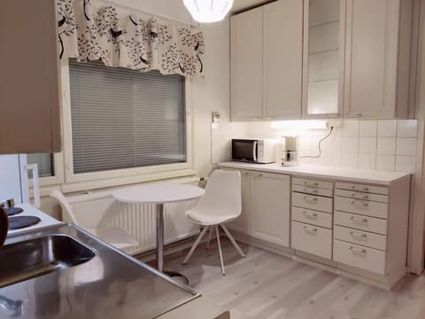 Yksiö omalla puusaunalla Apartment in Lapland