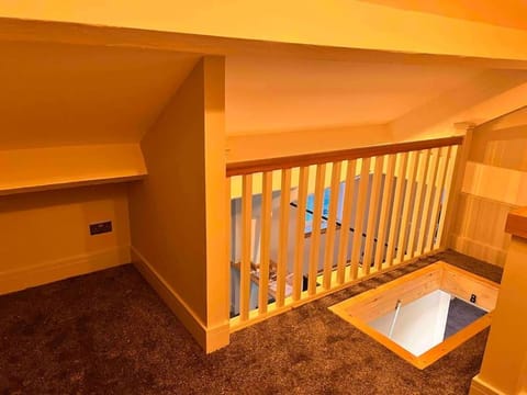 Potters Loft, Bowness Centre, Parking, Lake Access Apartment in Bowness-on-Windermere