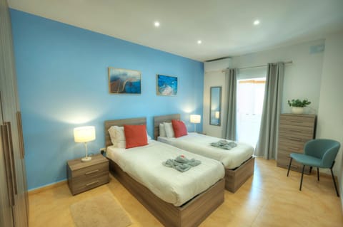 3bedroom house with yard and roof terrace CZER1-1 Apartment in Sliema