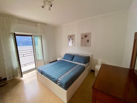 Bed, View (from property/room), Bedroom