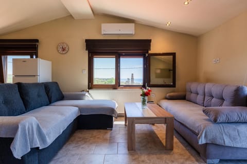 Papi's free parking Villa Villa in Evros, Greece