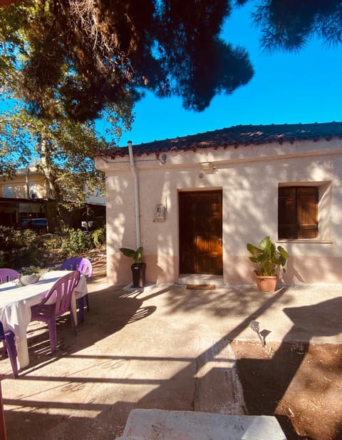 Diamantis Apartment House in Argolis, Greece