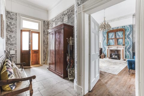 Friar Gate House - Grand Georgian Townhouse in Derby Centre House in Derby