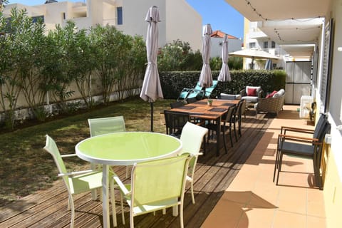 Spring, Day, Summer, Garden, Balcony/Terrace, Seating area, Dining area, Garden view