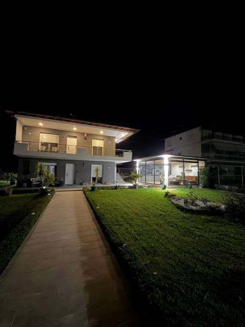 Property building, Garden view