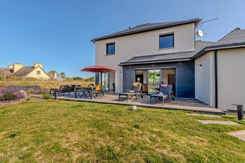 Ti Braz Magnifique Maison Piscine House in Plouguerneau