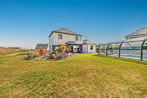 Ti Braz Magnifique Maison Piscine House in Plouguerneau