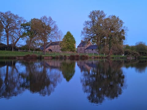 Nearby landmark, Natural landscape, Fishing, Fishing, Garden, Aqua park, Lake view, Landmark view, Landmark view, Parking