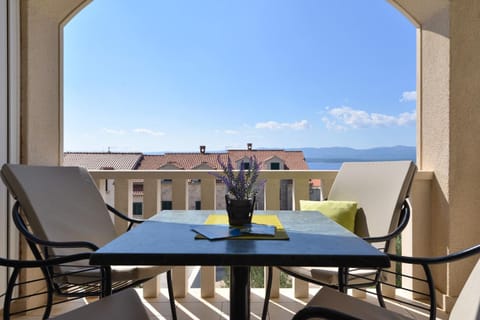 Day, Natural landscape, Balcony/Terrace, Sea view