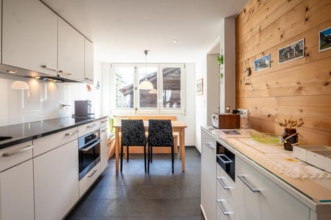 Kitchen or kitchenette, oven, stove