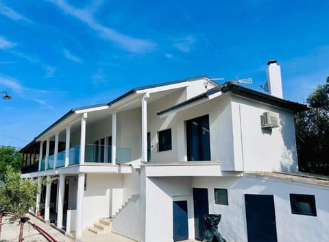 Iraklia Sea View Apartment in Halkidiki