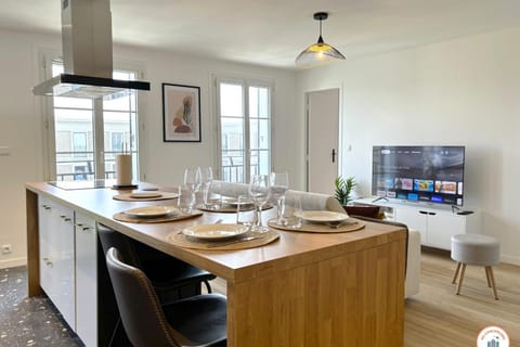 TV and multimedia, Dining area