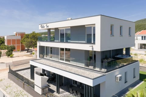 Property building, Natural landscape, View (from property/room), Balcony/Terrace