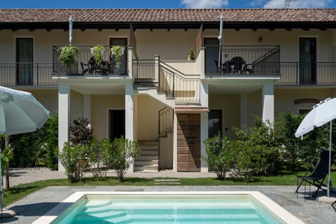 Property building, Garden