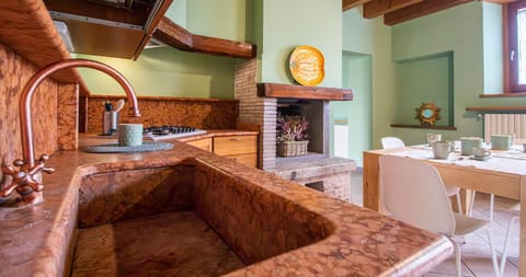 BOSSEMA 8 Home House in Lake Garda