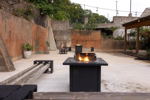Patio, Seating area