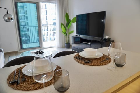 Living room, Dining area