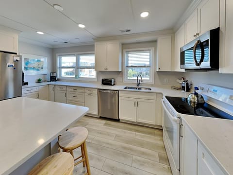 Lindy B House in Topsail Beach