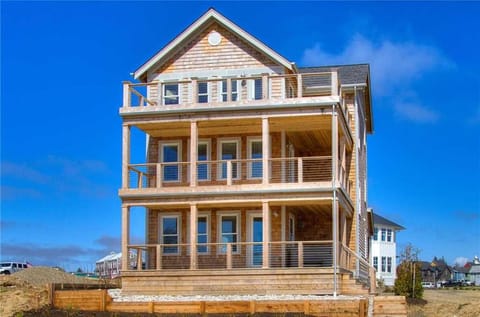 Property building, Day