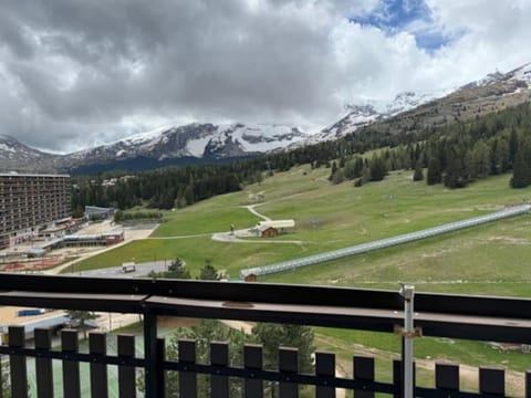 Charmant petit Appart au pieds des pistes pour 4pers Apartment in Provence-Alpes-Côte d'Azur