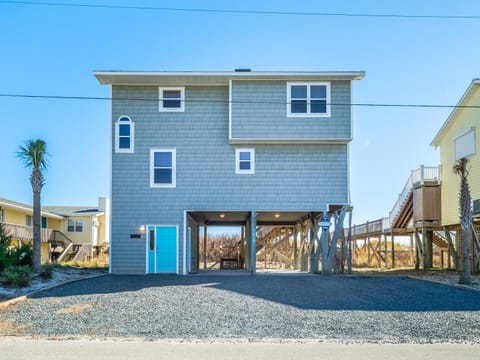 Paradise Palms House in Topsail Beach