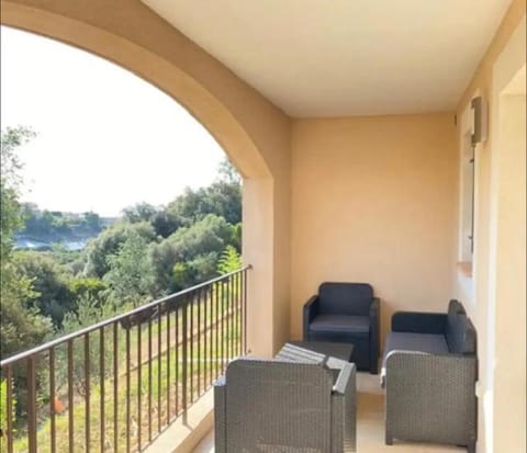 Day, Natural landscape, View (from property/room), Balcony/Terrace