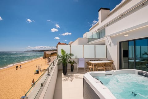 Natural landscape, Hot Tub, View (from property/room), Balcony/Terrace, Beach, Sea view