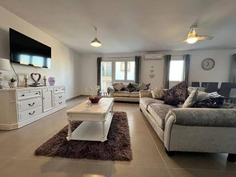 Old town luxury with mountain views Apartment in Xàbia