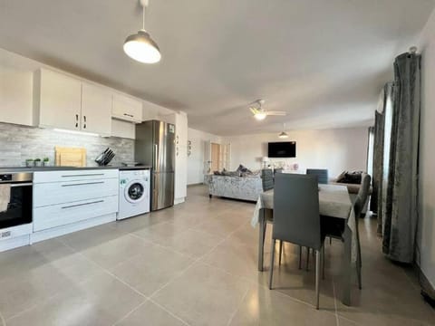 Old town luxury with mountain views Apartment in Xàbia