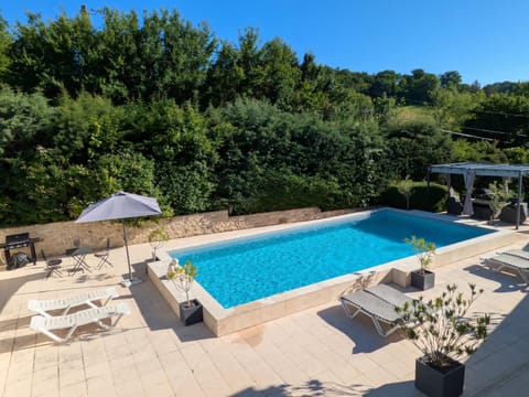 Patio, Pool view, Swimming pool, sunbed