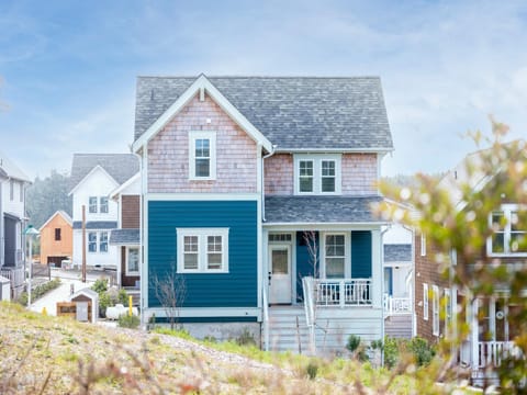 Property building, Day