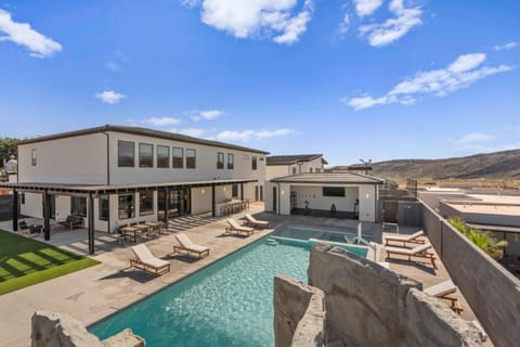 Patio, Pool view, Swimming pool