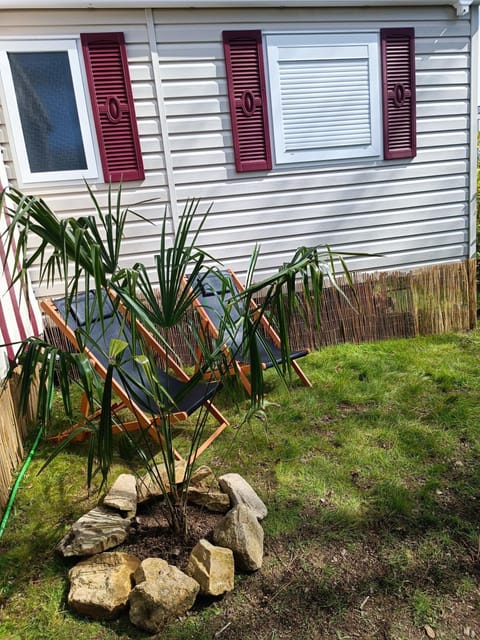 Mobil-home 6 couchages Campground/
RV Resort in Pont-Aven