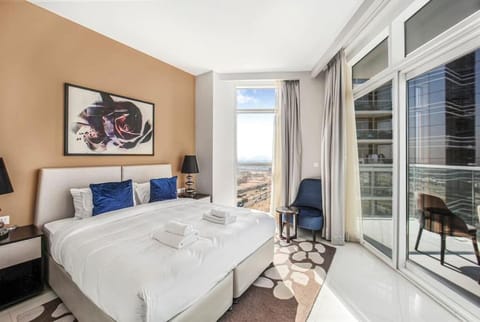 Bed, Living room, Photo of the whole room, Bedroom