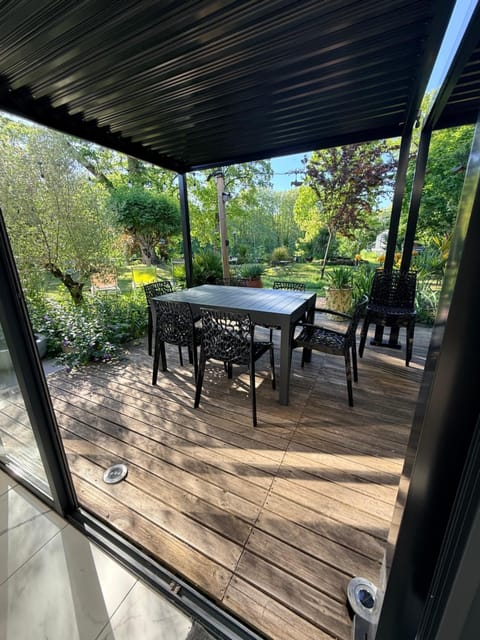 Patio, Garden, Garden view