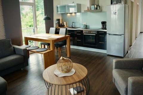 Kitchen or kitchenette, Living room, kitchen