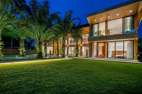 Property building, Night, Natural landscape, Garden, Garden view, Garden view, Swimming pool