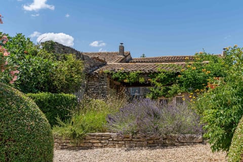 Le Paradis des Fleurs House in Goult