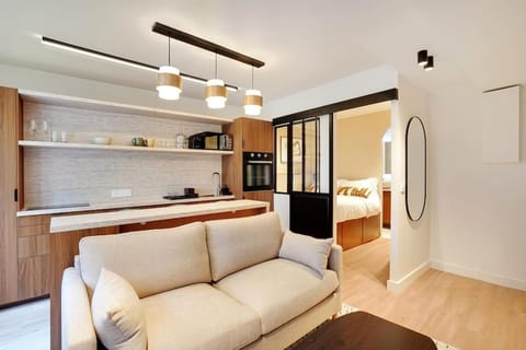 Château de Vincennes Apartment in Vincennes