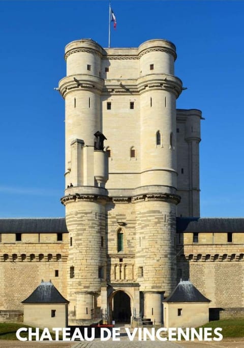 Château de Vincennes Apartment in Vincennes