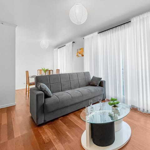 Escale Villa Pauline CDG, Villepinte Expo, Disney Apartment in Île-de-France