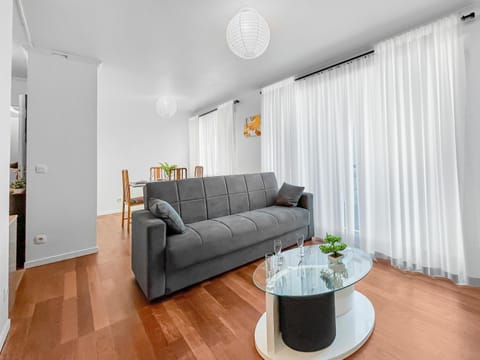 Escale Villa Pauline CDG, Villepinte Expo, Disney Apartment in Île-de-France