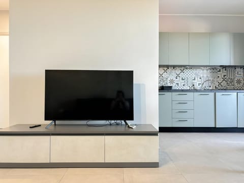 TV and multimedia, Kitchen or kitchenette