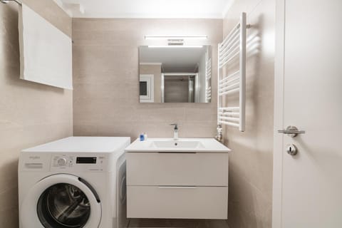 Edem Beach Apartment by Alimos Marina - Athenian Homes Apartment in Alimos