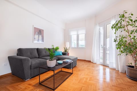 Edem Beach Apartment by Alimos Marina - Athenian Homes Apartment in Alimos