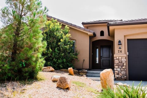 La Verkin Basecamp - Zion in 20 mins House in Toquerville